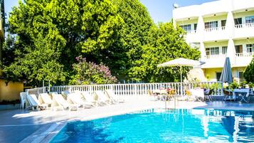 Udendørs pool