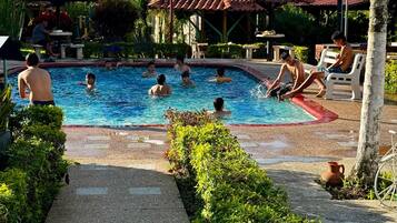 Piscina externa