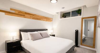 Spacious Private King Suite | GameRoom | Dedicated Parking