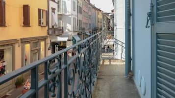 Apartment, Balcony, City View | Property grounds