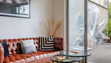 Classic Apartment, Balcony, City View | Living area