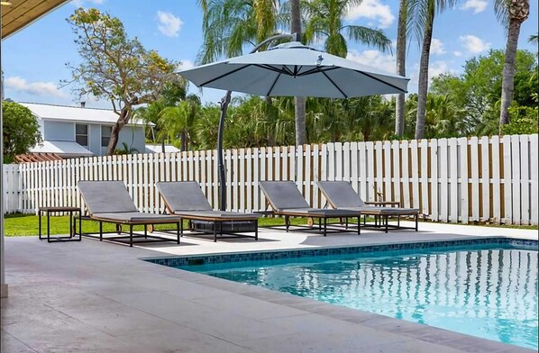 Pool - La estrella (Miami)