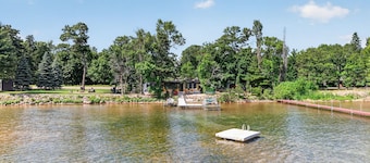 Northwoods Lake Cabin Beautiful lake views Privacy