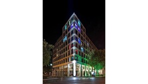 Exterior - Spacious 4BR Berlin Apartment for 14 Near City Center & Wedding Station (Berlin)