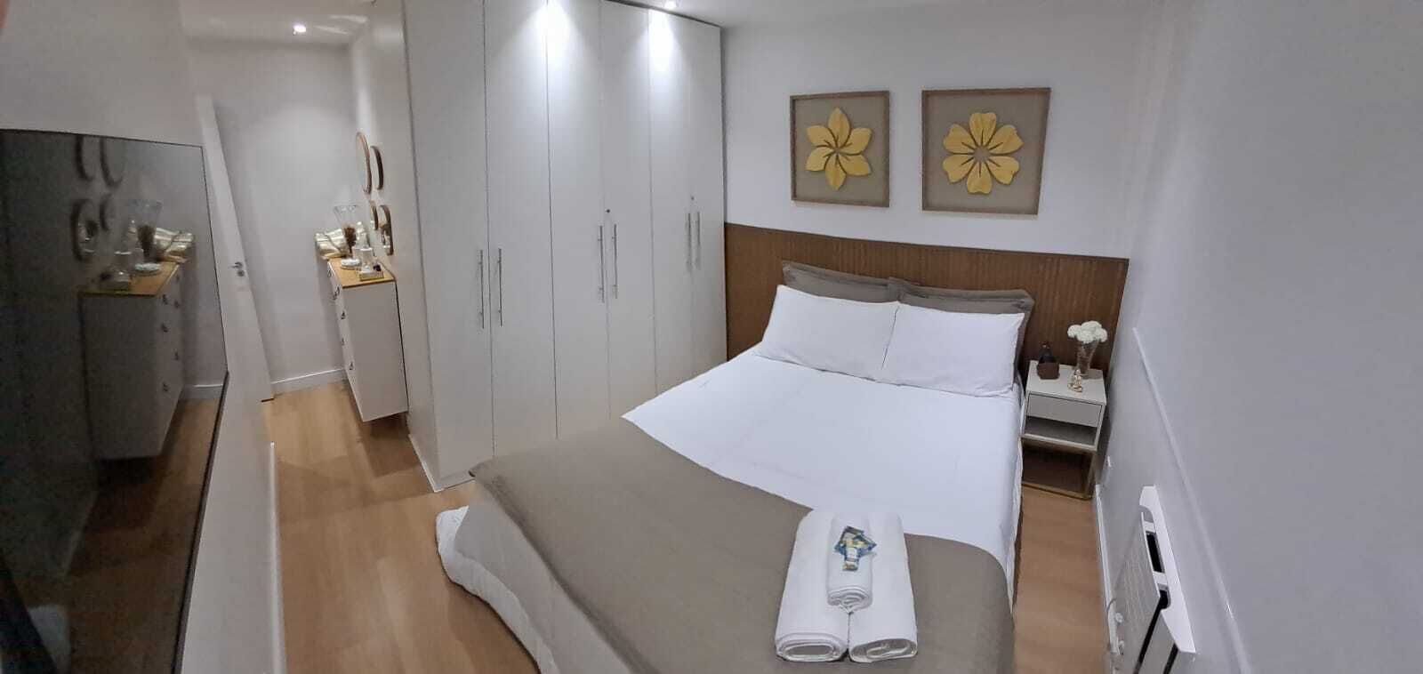2 bedrooms, desk, iron/ironing board, travel cot