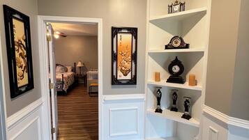 4 bedrooms, desk, iron/ironing board, WiFi (free)