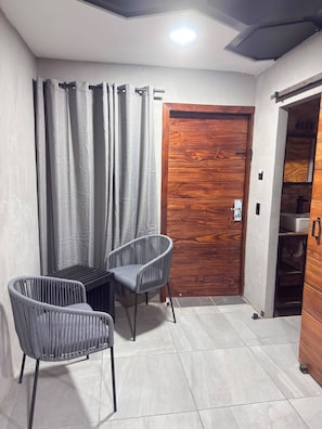 Junior Room | Interior - Hotel Van Gogh (El Salto)