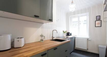 Chic 1-Bed Apt Walk to Historic Centre