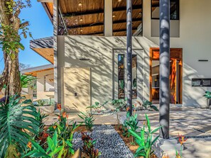 Exterior detail - Casa Vista Montaña - Mountain Escape 3 BDRM Home w. Pool Close to Uvita (Provincia de Puntarenas)