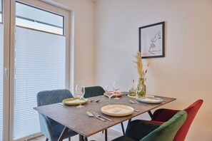 Dining - Vrbo Property (Bad Oeynhausen)