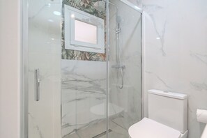 Miljøvenlige toiletartikler, hårtørrer, håndklæder, Sæbe