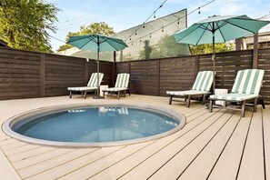 Pool - Villa Sleeps 26, Mins to DT, Pools, Movies, Games (Austin)