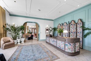 Lobby - New Designer Condo - Rooftop Pool, Spa & Views (Miami)