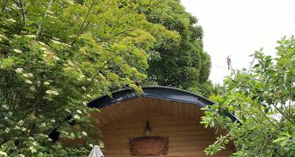 Stone Lodge Garden Retreat