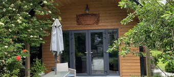 Stone Lodge Garden Retreat
