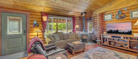 TV, fireplace, video games
