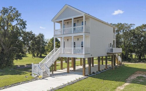 3 BR house - Close to Casinos, the Beach, Shopping, and more!!