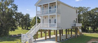 3 BR house - Close to Casinos, the Beach, Shopping, and more!!