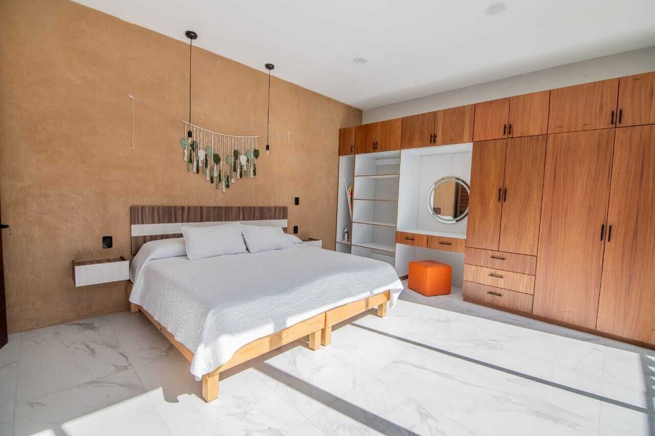 Ferros/tábuas de passar roupa, acesso à internet, roupa de cama