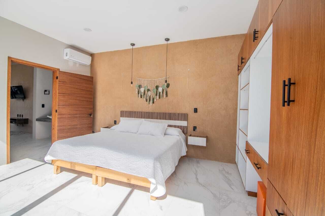 Ferros/tábuas de passar roupa, acesso à internet, roupa de cama