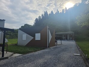 Exterior - Holiday Home with Terrace (Pozega)