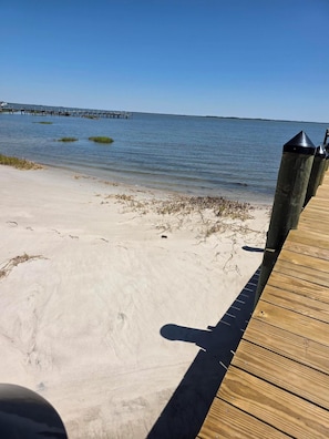 Beach - Saltwater Serenity Waterfront Cottage (Deal Island Historic District)