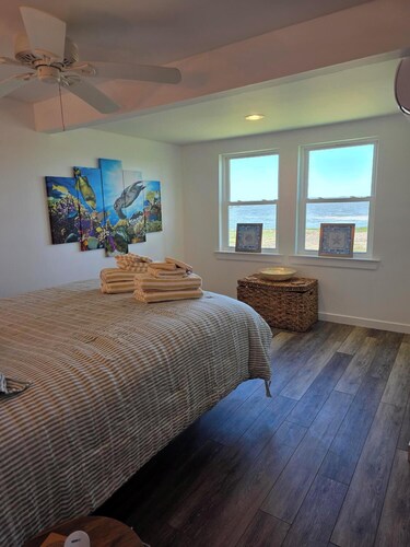 Saltwater Serenity Waterfront Cottage
