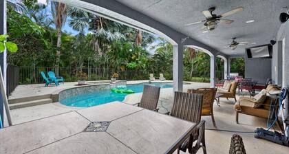 Jupiter Farms Paradise- 5BR Pool Retreat