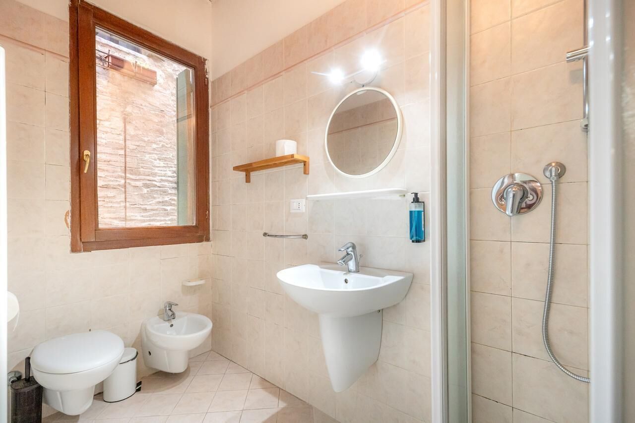 Apartment | Bathroom
