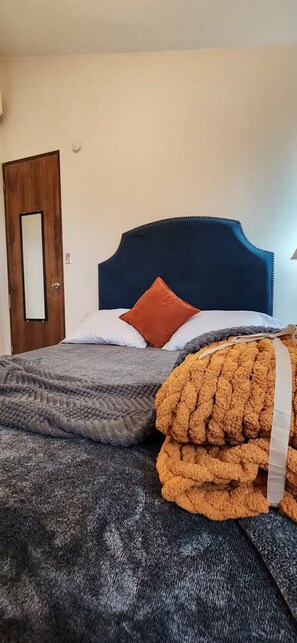 Room - Villa Luna-Montaña -Acogedor - Escénico, Wi-fi (Villalba)