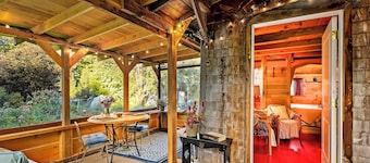 Tiny House Oasis in beautiful Waldo County, Maine. Dogs welcome!