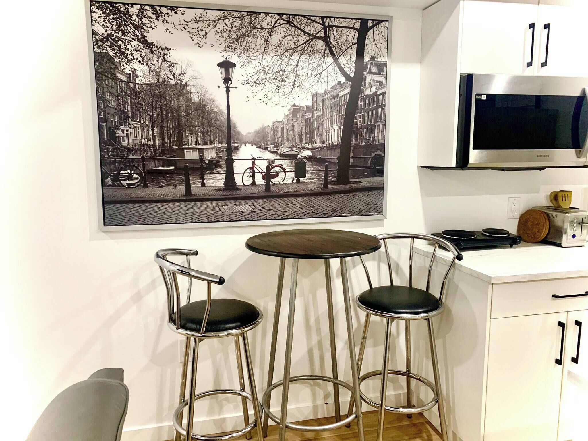 House, 2 Bedrooms | Dining