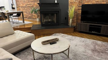 Condo, Plusieurs lits, vue sur la ville (City View Perch) | Aire de séjour