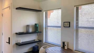 Condo, Multiple Beds, City View (City View Perch) | Dining