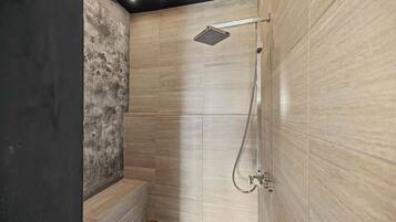 Condo, Multiple Beds, City View (City View Perch) | Bathroom | Towels