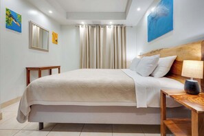 2 bedrooms, in-room safe, free WiFi, bed sheets - 2 Bed / 2 Bath Condo in Gated Community - 200 Meters To Stunning Beach (Provincia de Guanacaste)