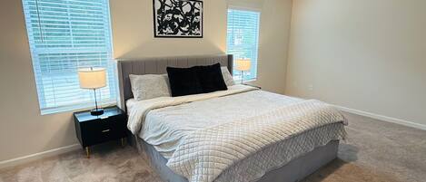 4 bedrooms, iron/ironing board, free WiFi, bed sheets