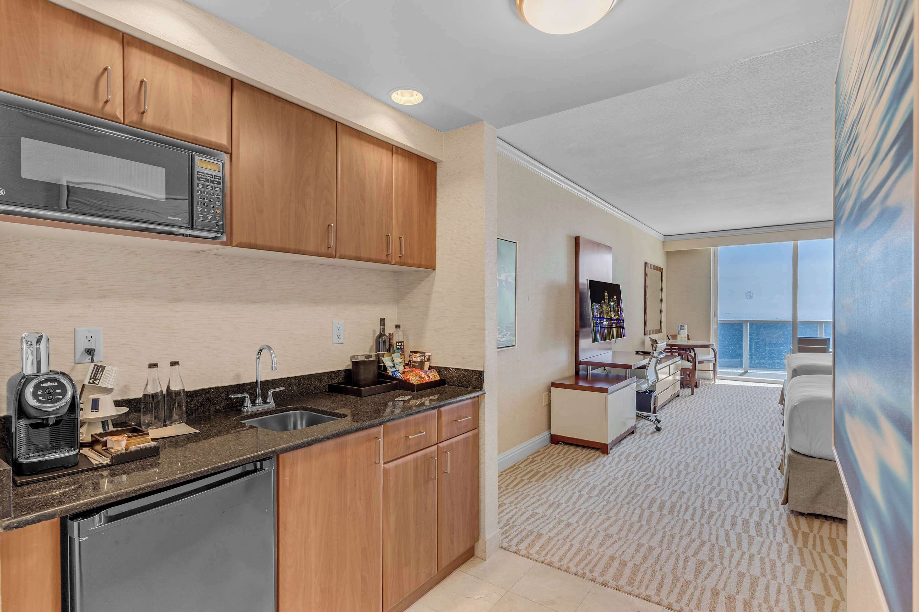 開放式客房, 2 張加大雙人床, 海景 (Exclusive Trump Beach Condo) | 住宿內部