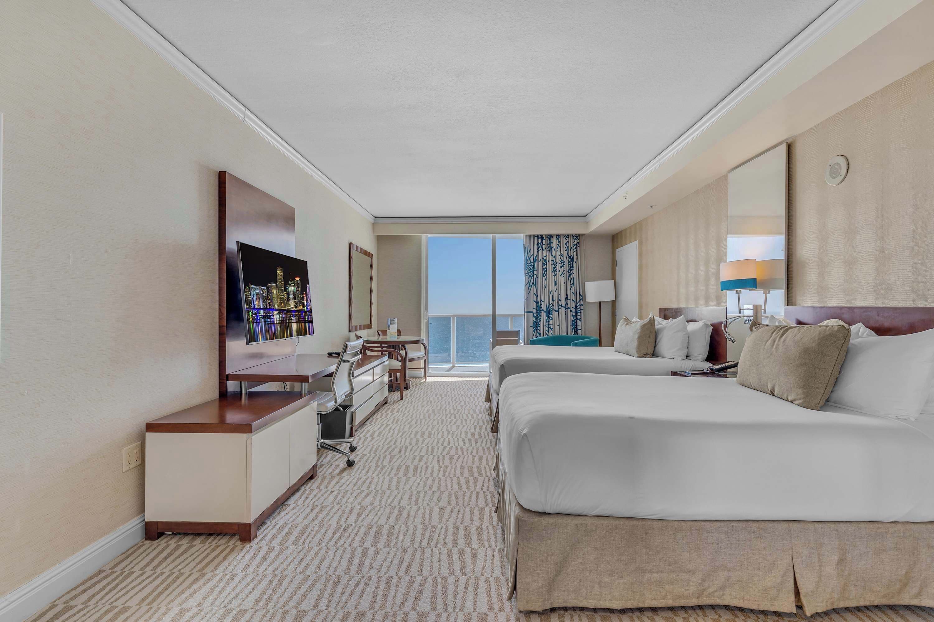 Studio, 2 grands lits, vue sur l’océan (Exclusive Trump Beach Condo) | 1 chambre, décor unique, ameublement unique