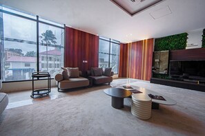 Lobby sitting area - Peravi Suites at Harmonia Residence  (Accra)