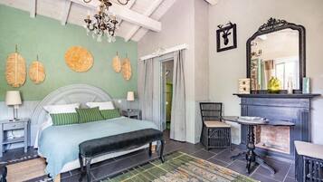 In-room safe, iron/ironing board, free WiFi