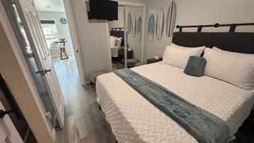 Iron/ironing board, WiFi, bed sheets