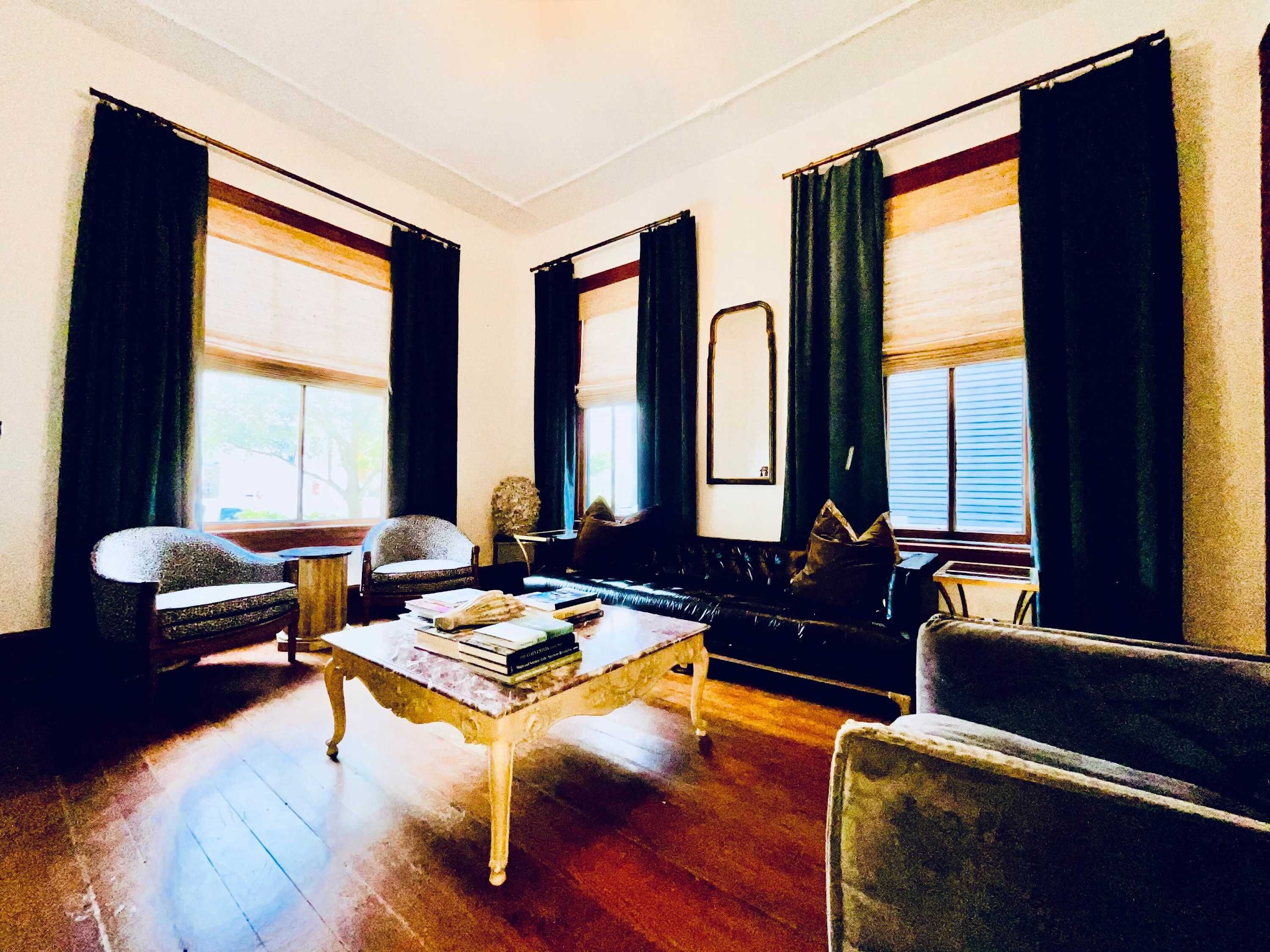House, Multiple Beds, Garden View (The Winnie Victorian) | Living area