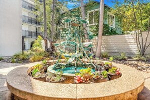 Property grounds - Stunning Views in Bankers Hill! (San Diego)