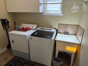 Interior - Surrey ( Fleetwood)Home (Surrey)