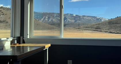 Spacious 4-BDRM home in Capitol Reef Country: Apricity House Welcomes You