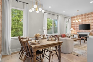 Dining - The Velvet Spur - Rooftop Retreat Near Germantown (Nashville)
