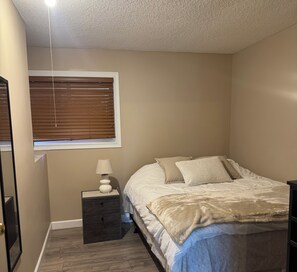 1 bedroom, WiFi, bed sheets