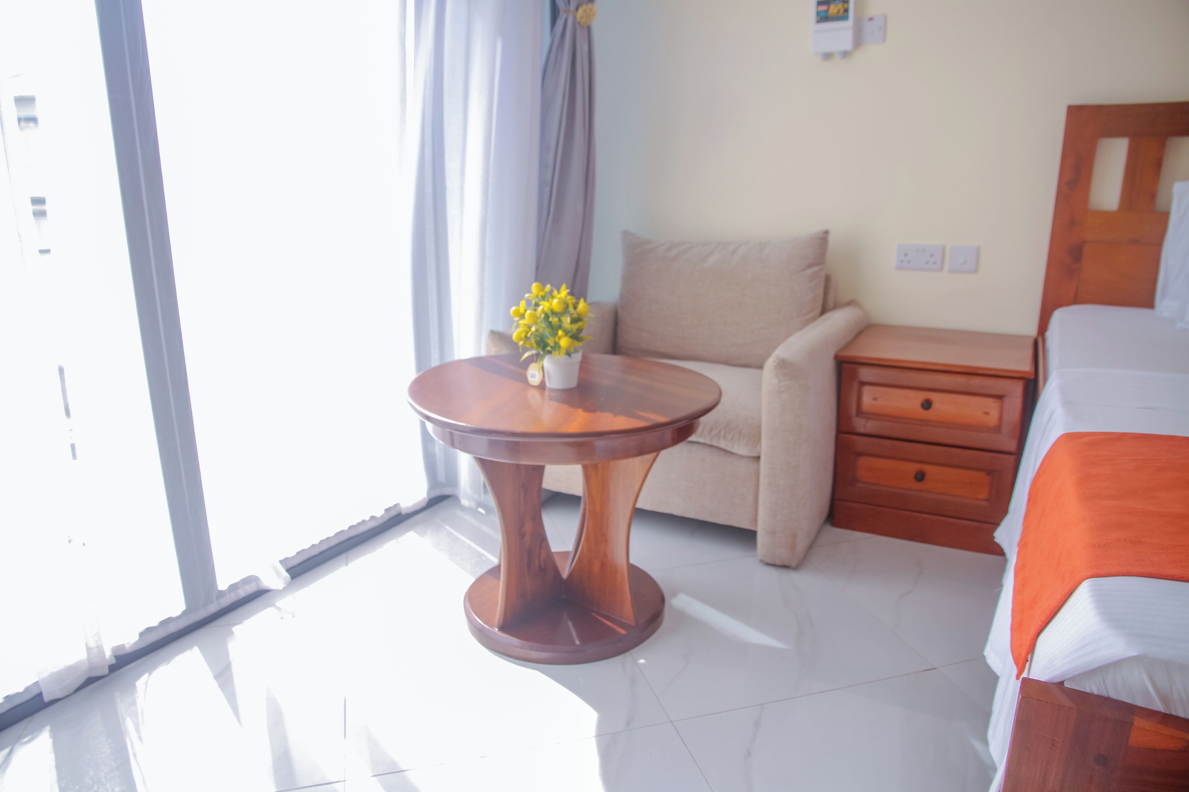 Habitación estándar doble, balcón, vistas a la ciudad | Escritorio, espacio para trabajar con un portátil, wifi gratis
