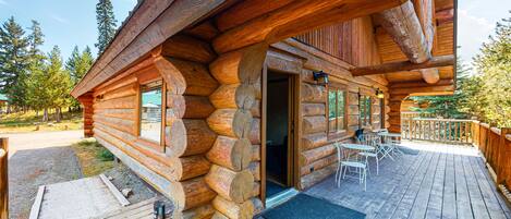 Cabin 5 | Terrace/patio